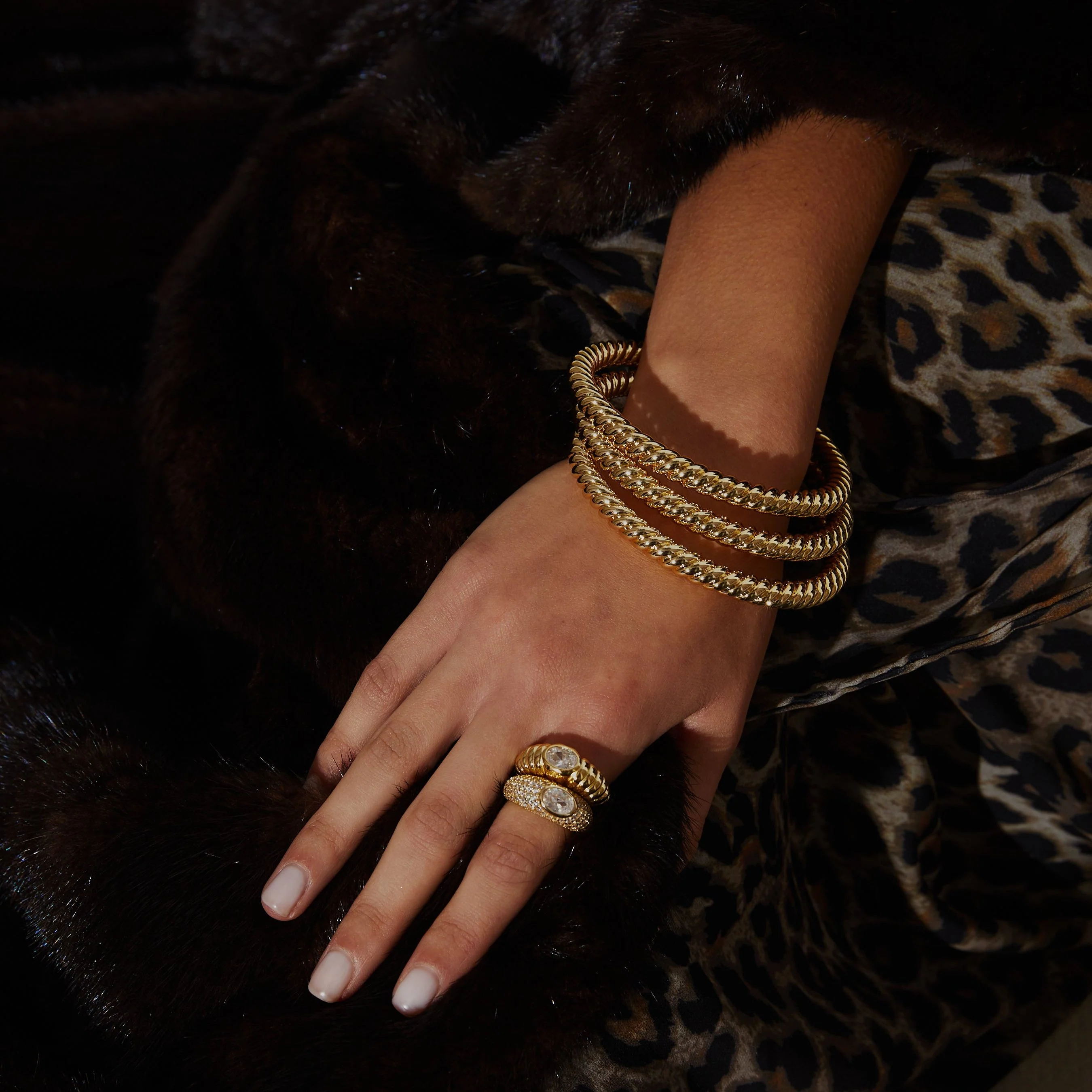 Solitaire Cloud Ring - Image 2