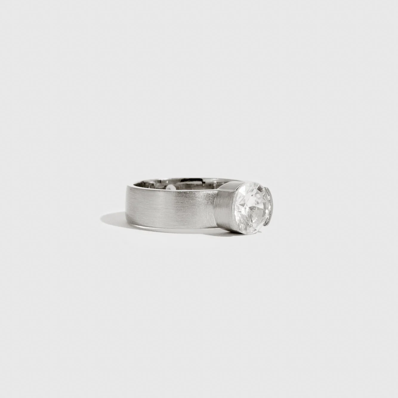 Chunky Round-Cut Solitaire Ring - Image 3