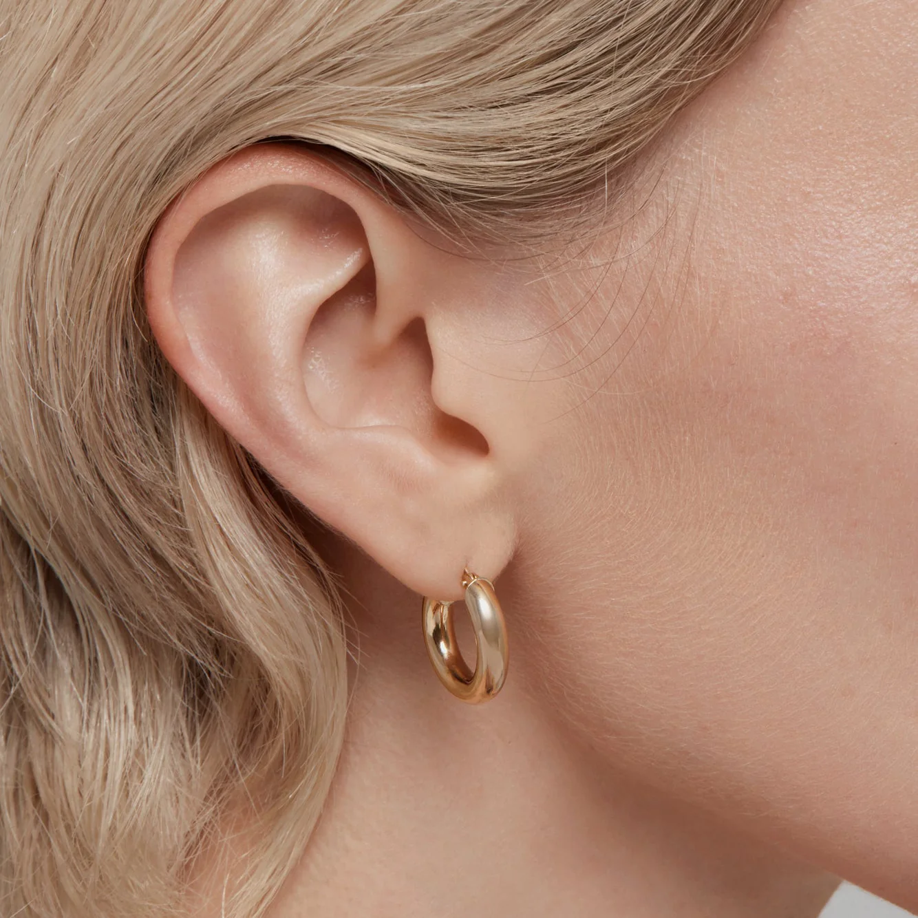 Chunky Tube Hoops - Image 4