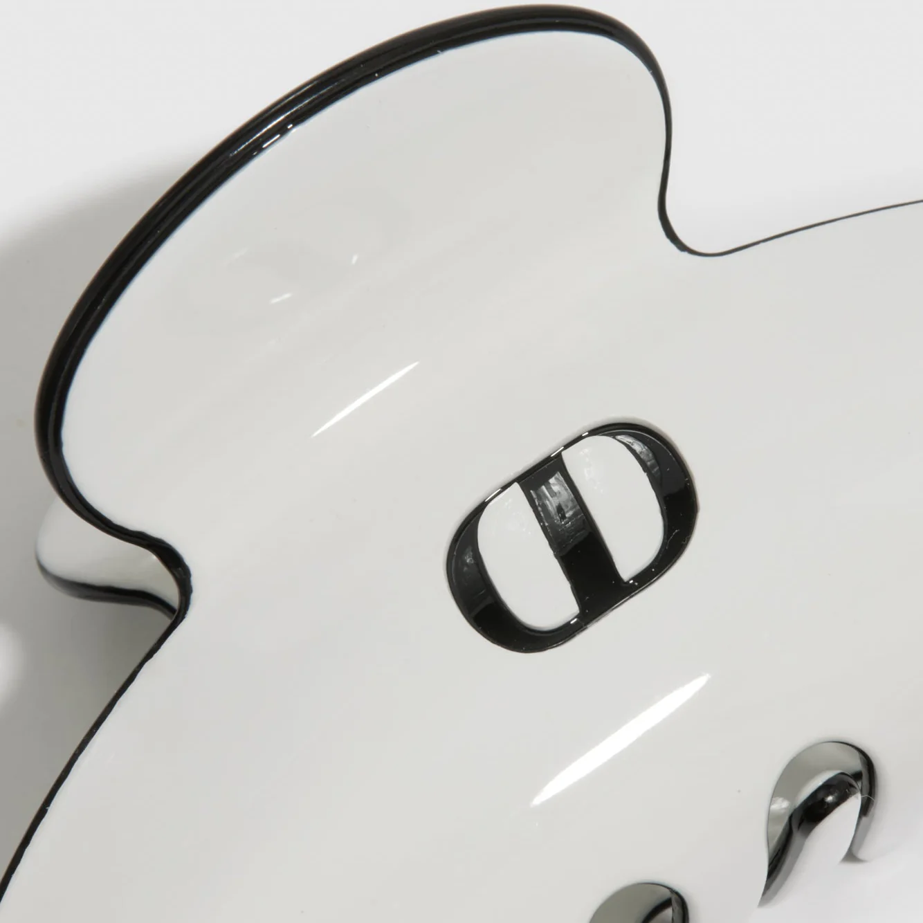 Hair Claw Monogram - Image 3