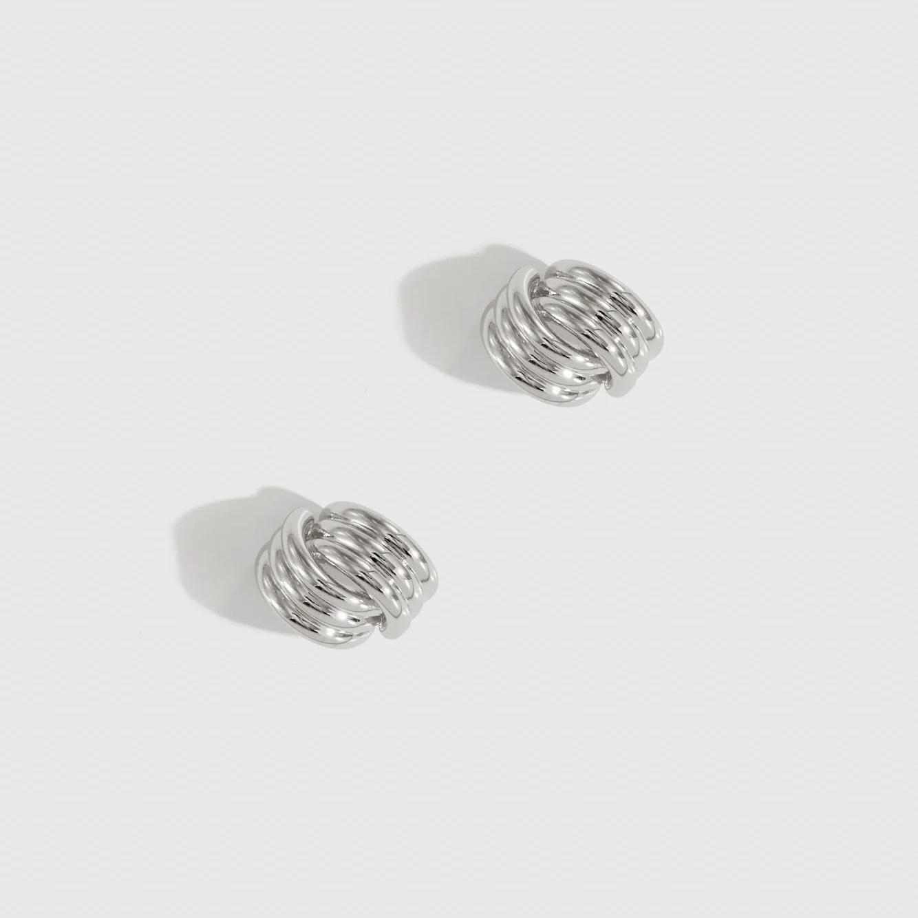 Intertwined Ribbed Stud Earrings