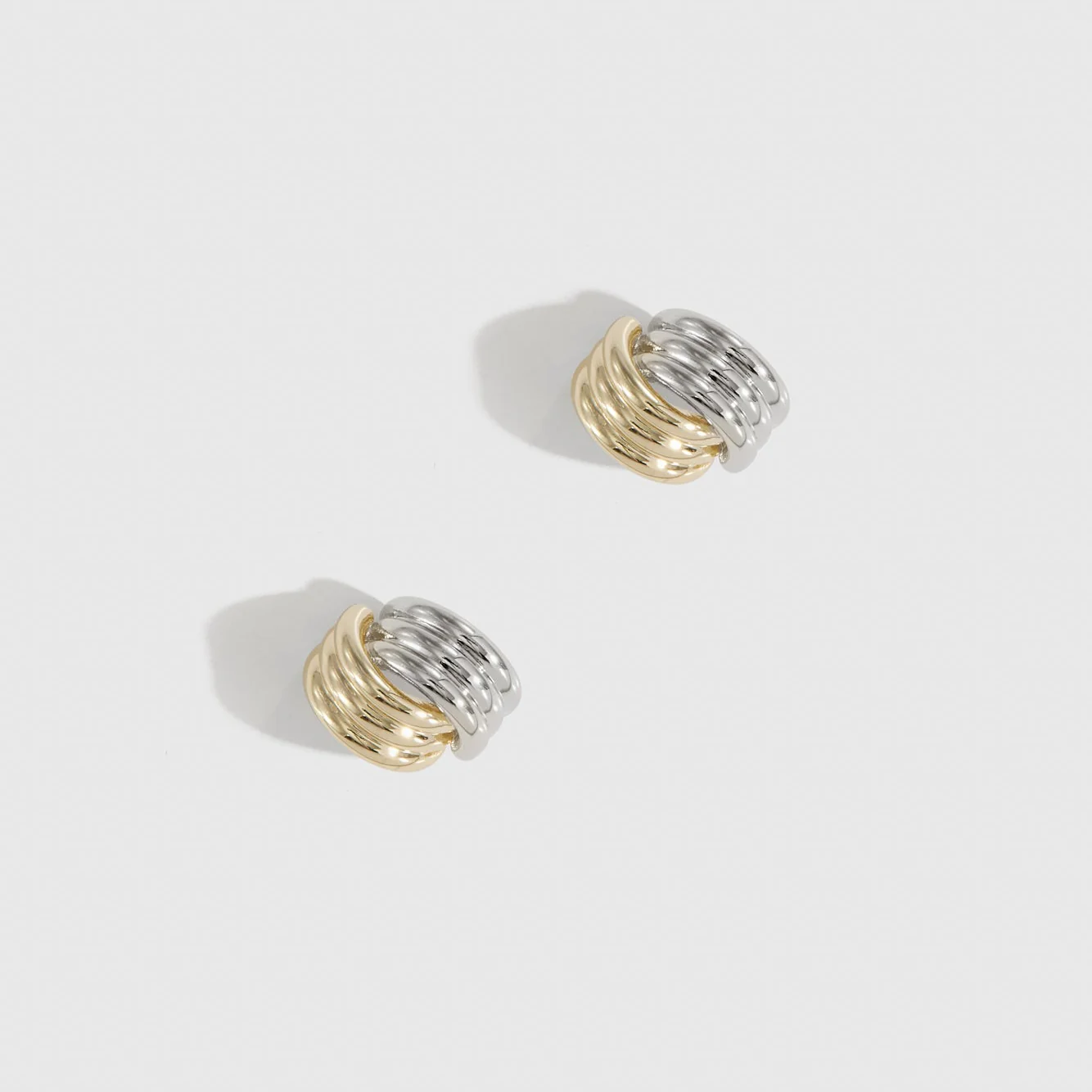 Intertwined Ribbed Stud Earrings