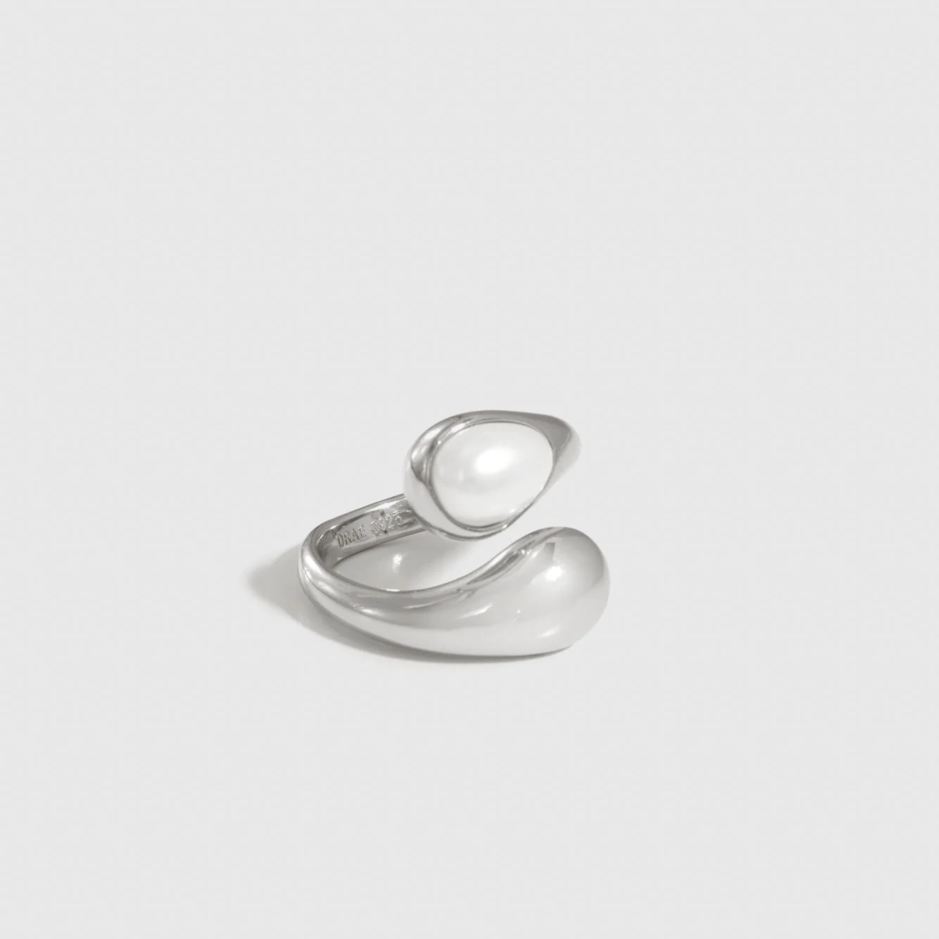 Wrap Pearl Ring - Image 3