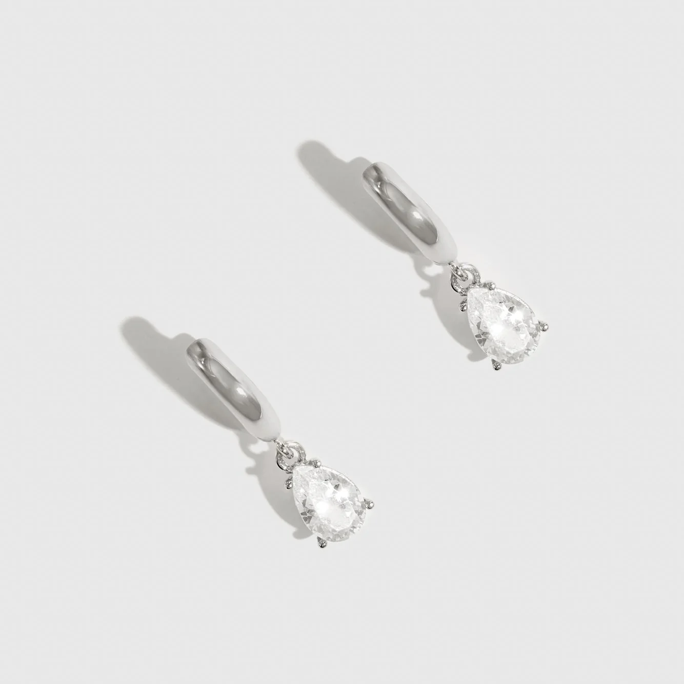 Regular Teardrop Solitaire Huggies