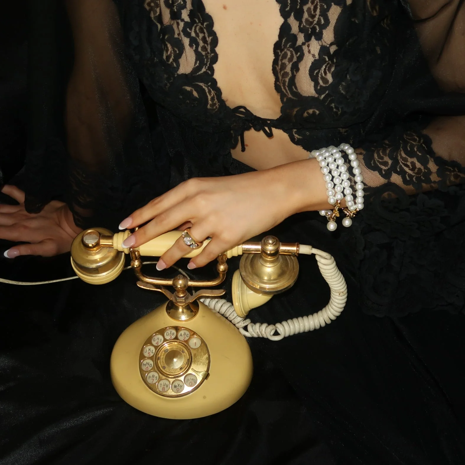 Renaissance Pearls Bracelet - Image 5