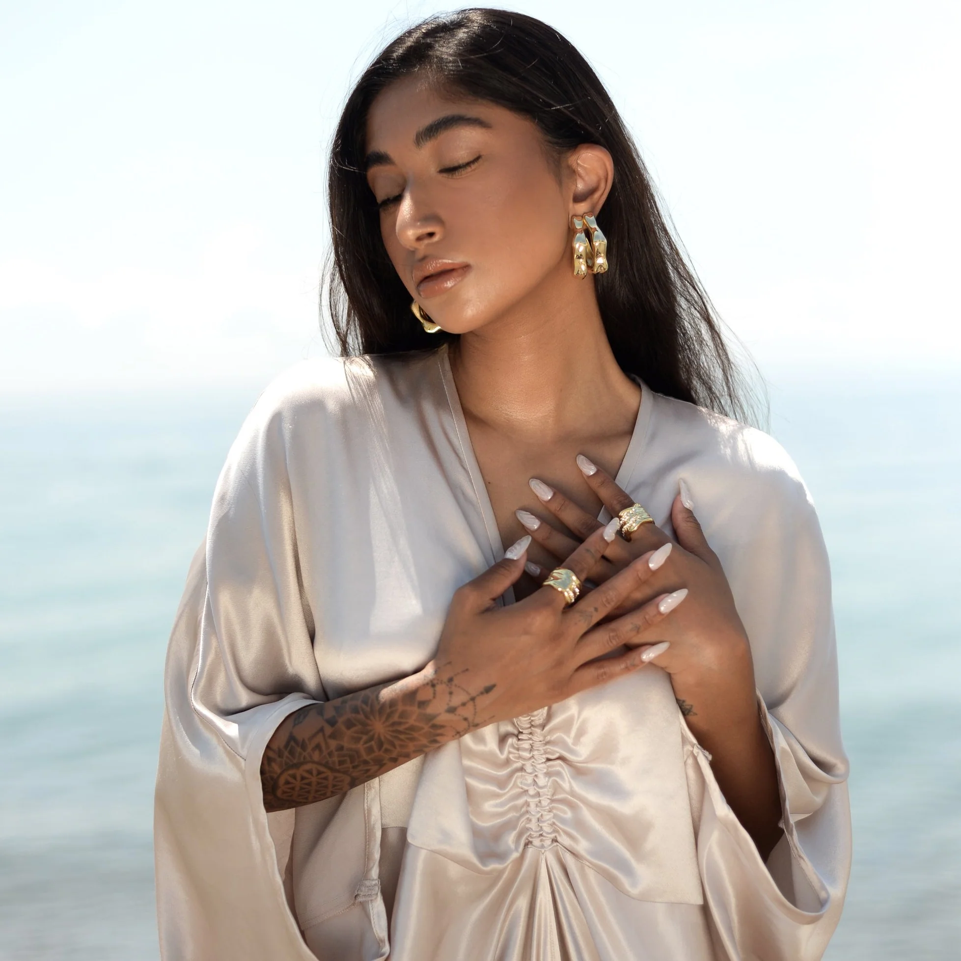 Shara Hoops - Image 5