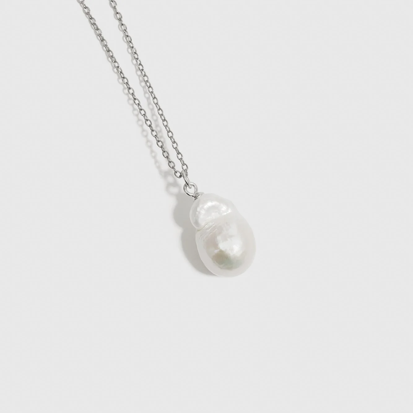 Solitaire Baroque Pearl Necklace - Image 3