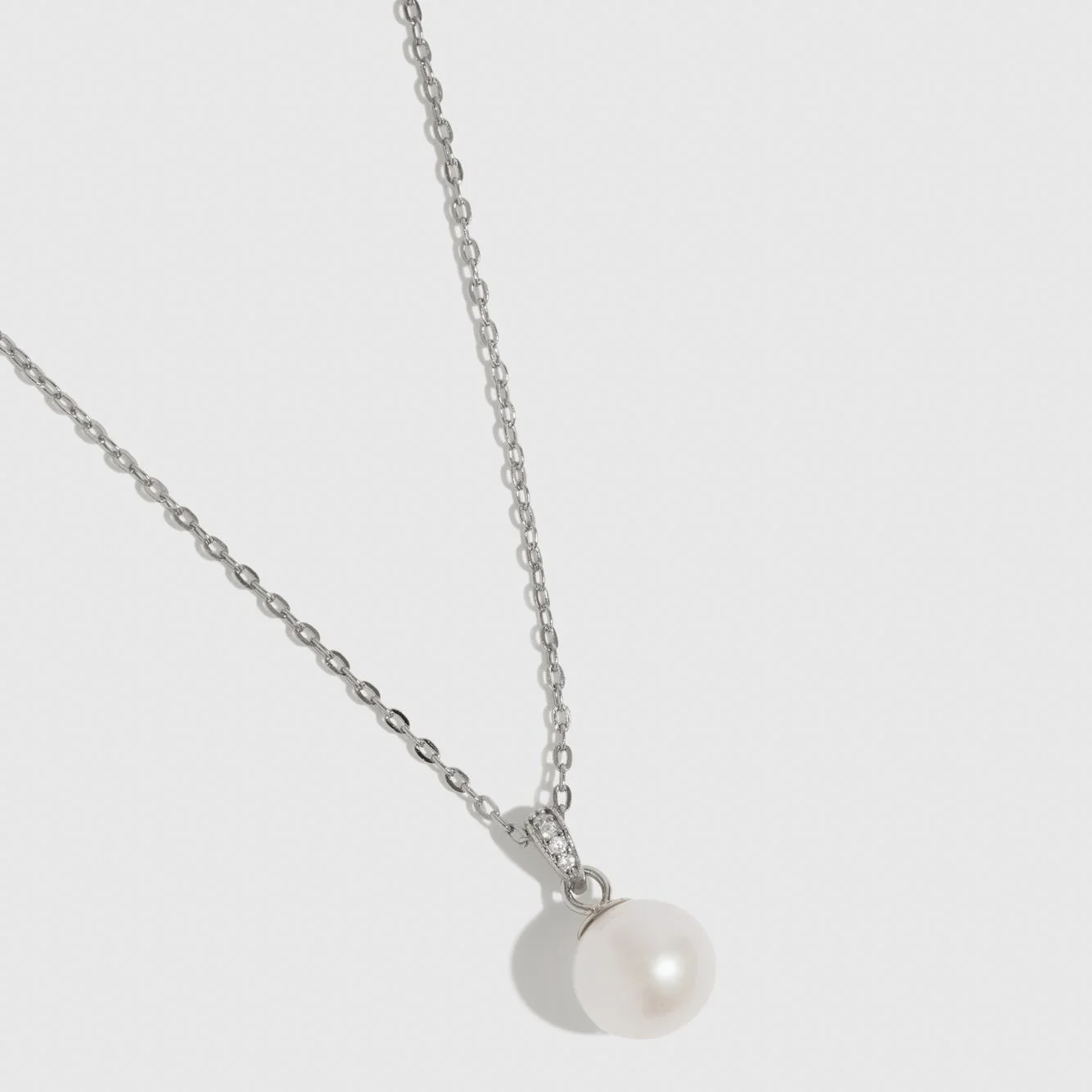 Solitaire Pearl Pendant Necklace - Image 5