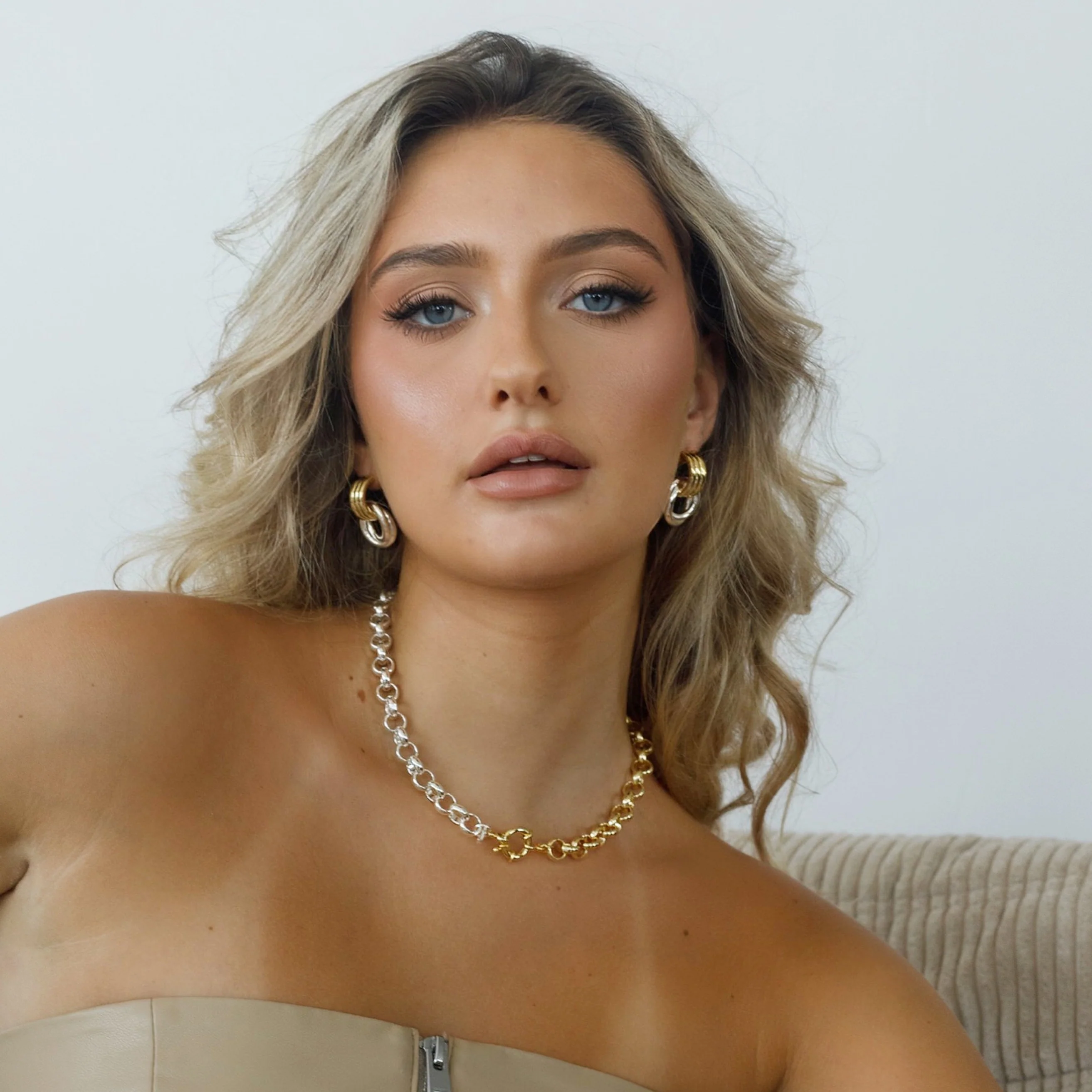Twist Studs - Image 4
